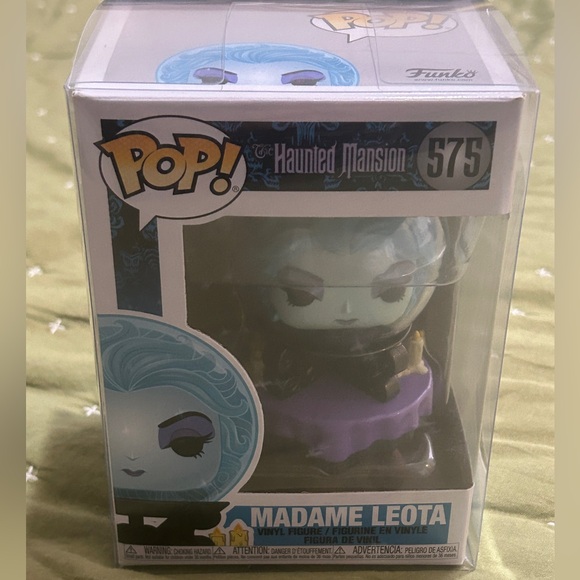 Funko Pop! Madame Leota GITD The Haunted Mansion Disney Parks Exclusive - Picture 3 of 7